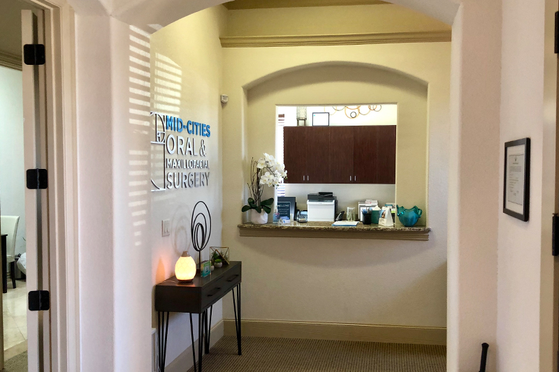 Oral Surgery Reception Desk | Mid-Cities OMS | Colleyville, TX